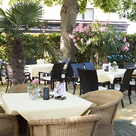 Hotel Restaurant Boeck "Roter Hahn" Ζανκτ Πέλτεν Εξωτερικό φωτογραφία