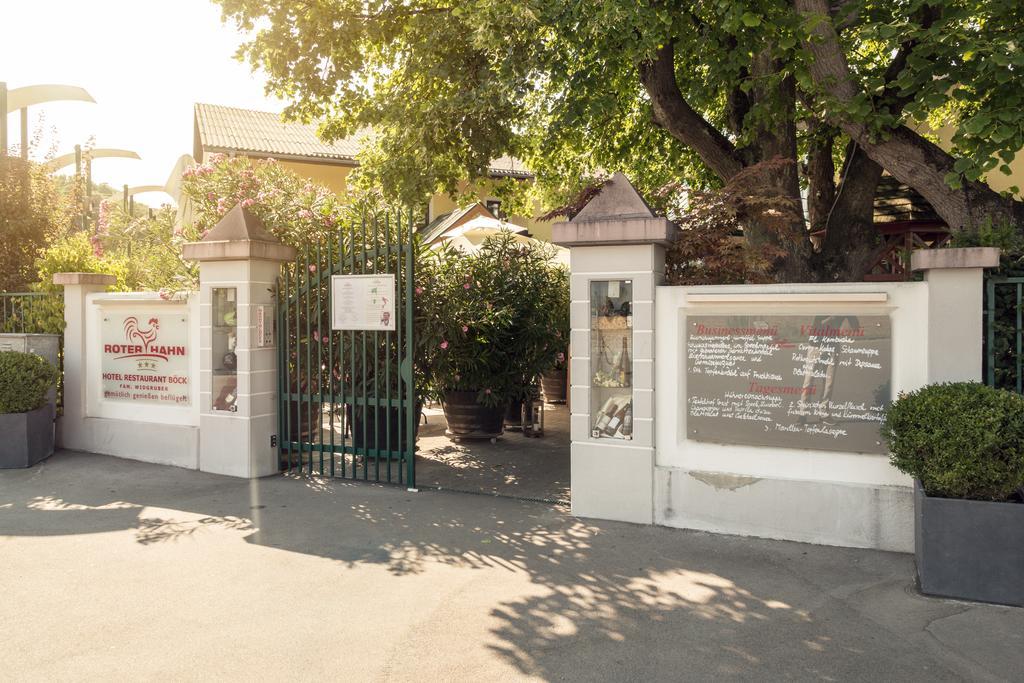 Hotel Restaurant Boeck "Roter Hahn" Ζανκτ Πέλτεν Εξωτερικό φωτογραφία
