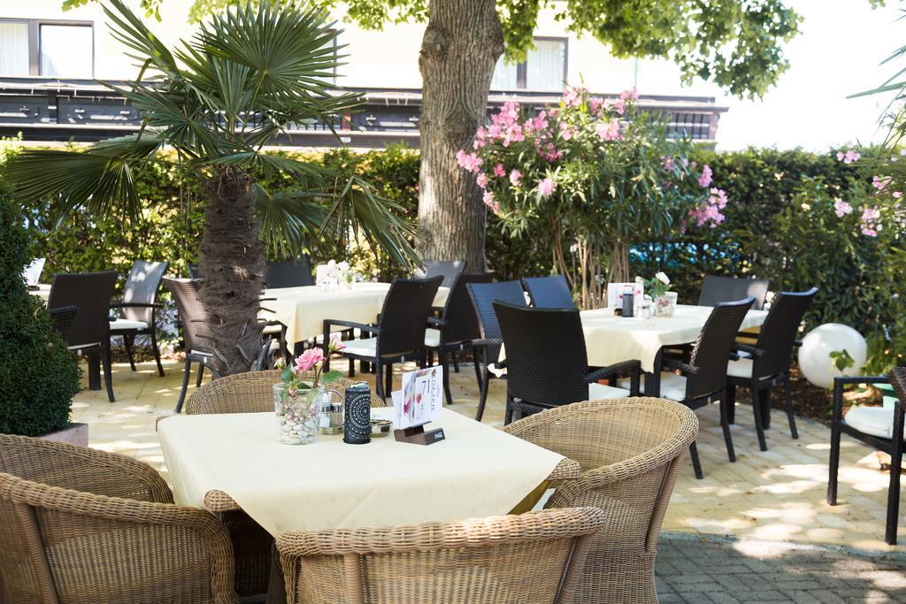 Hotel Restaurant Boeck "Roter Hahn" Ζανκτ Πέλτεν Εξωτερικό φωτογραφία