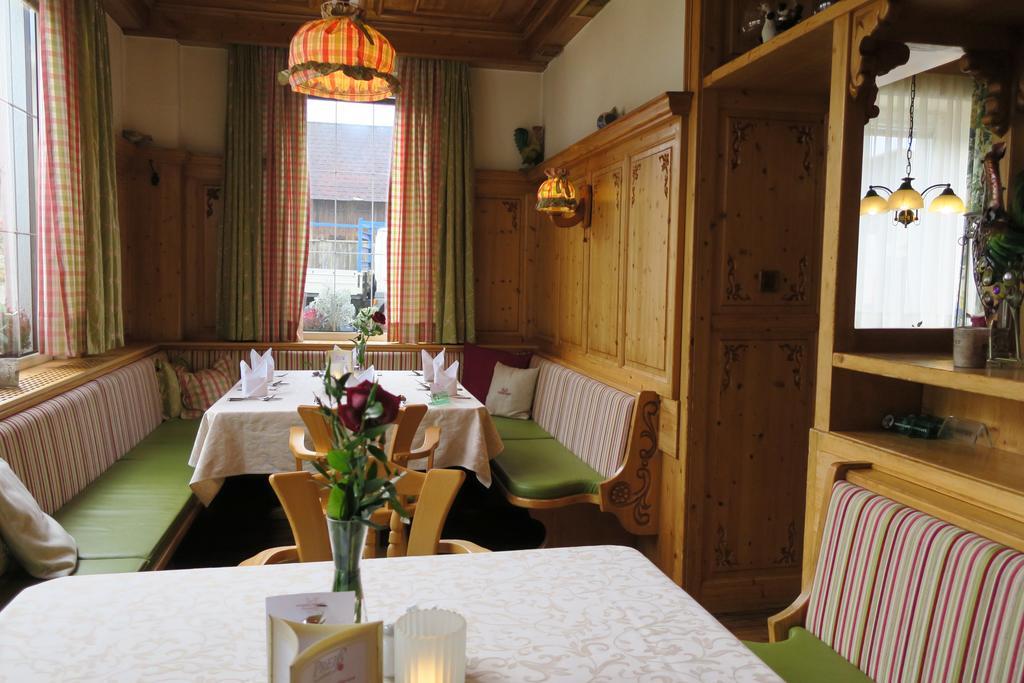 Hotel Restaurant Boeck "Roter Hahn" Ζανκτ Πέλτεν Εξωτερικό φωτογραφία